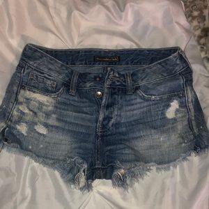 Abercrombie and fitch demin shorts